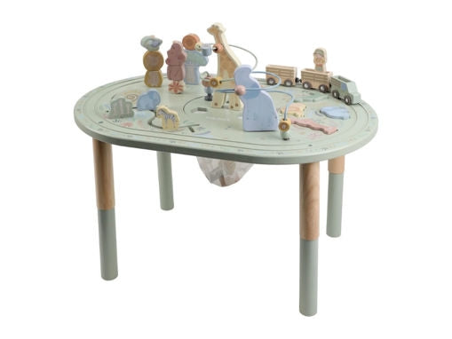 Activity Table Safari
